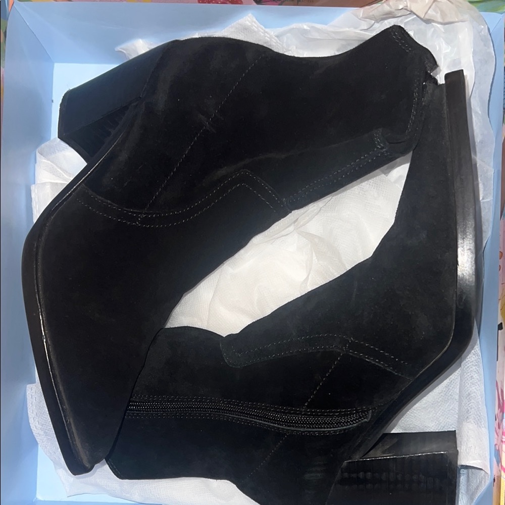 Jeffrey Campbell
Jolena Western Bootie Black Suede Ankle Boots